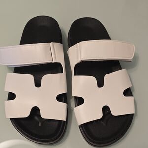 Modavo Hermes Like White Women's Sandals